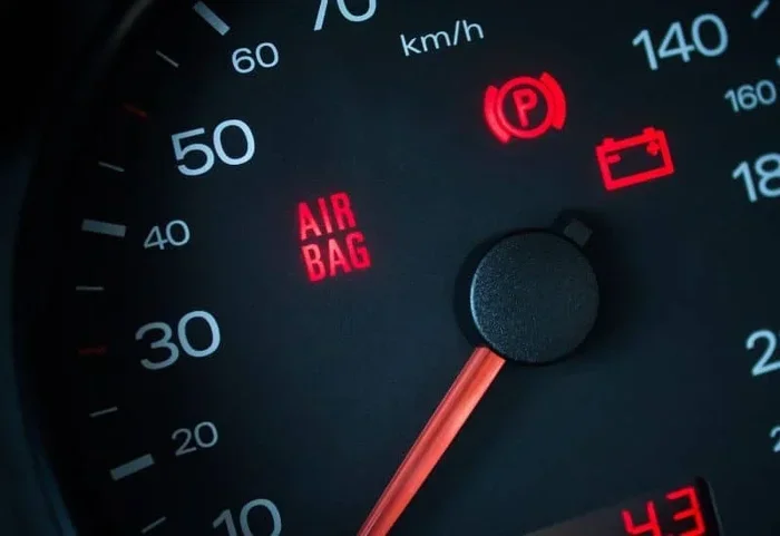 Will an Airbag Light Clear Itself or Do You Need a Reset