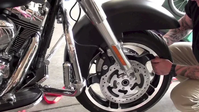 Harley-Davidson Fork Lock Replacement Guide Made Easy
