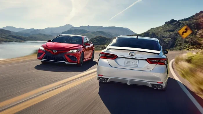 Can a Toyota Camry Go 300 Miles on One Full Tank of Gas